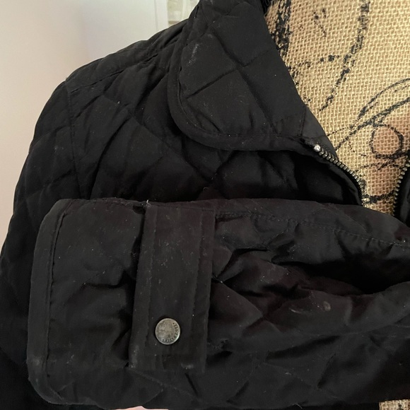 Eddie Bauer Light Weight Down Jacket. Size Small - Picture 6 of 9